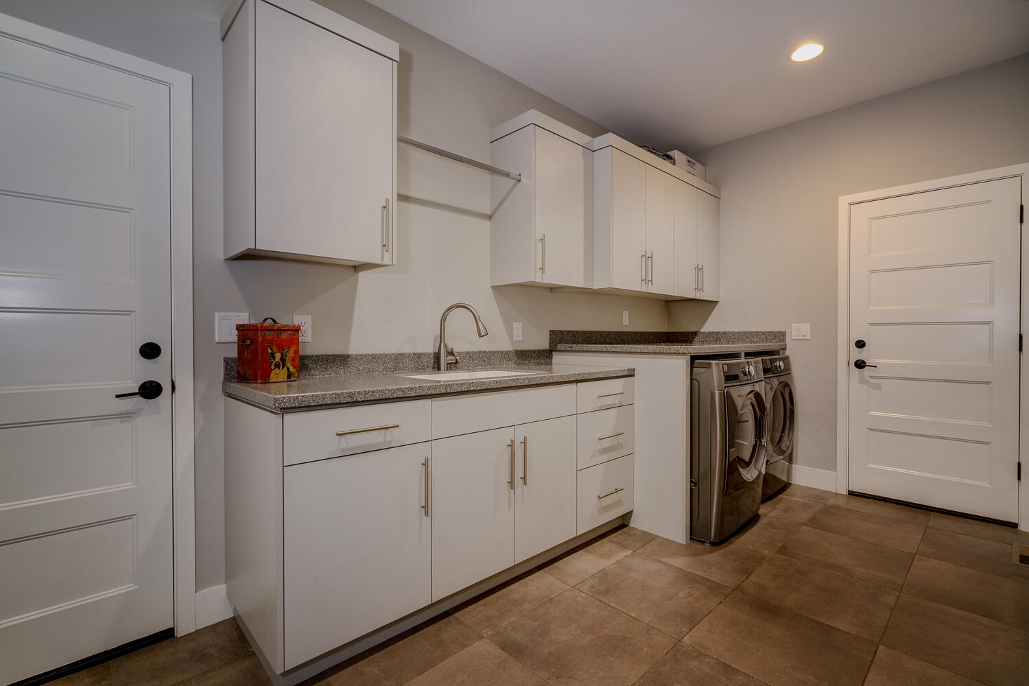 Three Pines Ridge - Residential