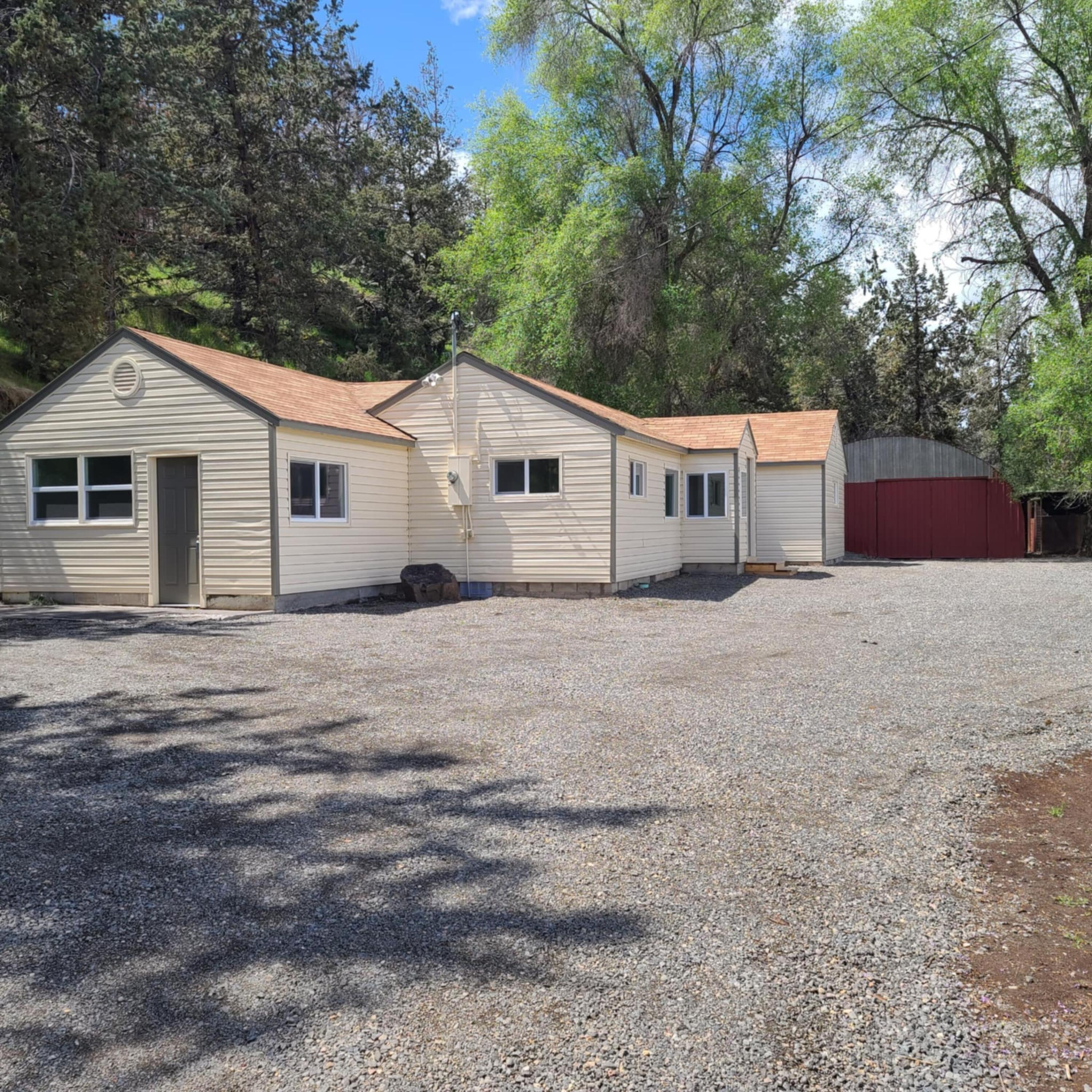 3352 NW O'Neil Highway