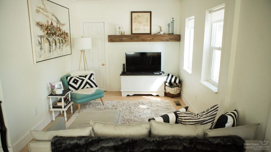 Gorgeous turn-key home right in the heart of the westside within seconds of restaurants, shopping and entertainment. Everything about this house is immaculate and adorable, the quintessential westside home. Would be the perfect vacation home with close proximity to outdoor recreation. The backyard is an entertainers dream; enjoy warm summer nights on the patio under the twinkling lights or light up a fire pit for hours of relaxation and stargazing.