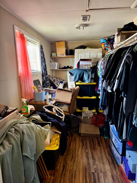 Tiny photo for 2237 Wantland Avenue, Klamath Falls, OR 97601 (MLS # 220215434)