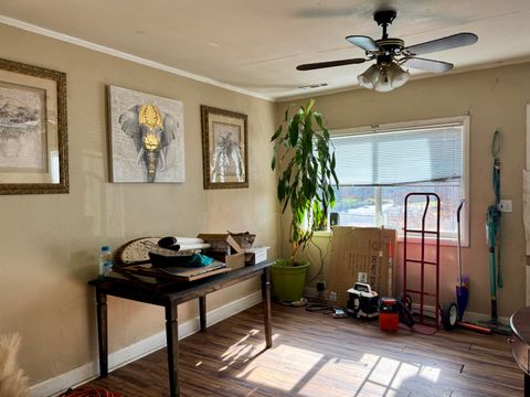 Tiny photo for 2237 Wantland Avenue, Klamath Falls, OR 97601 (MLS # 220215434)