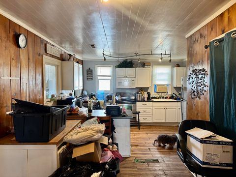 Tiny photo for 2237 Wantland Avenue, Klamath Falls, OR 97601 (MLS # 220215434)