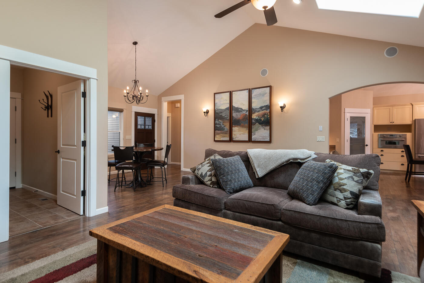 19085 Mt. Hood Place