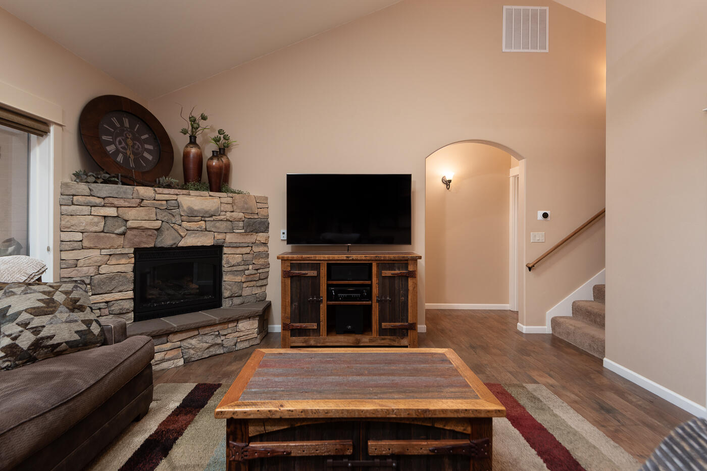 19085 Mt. Hood Place