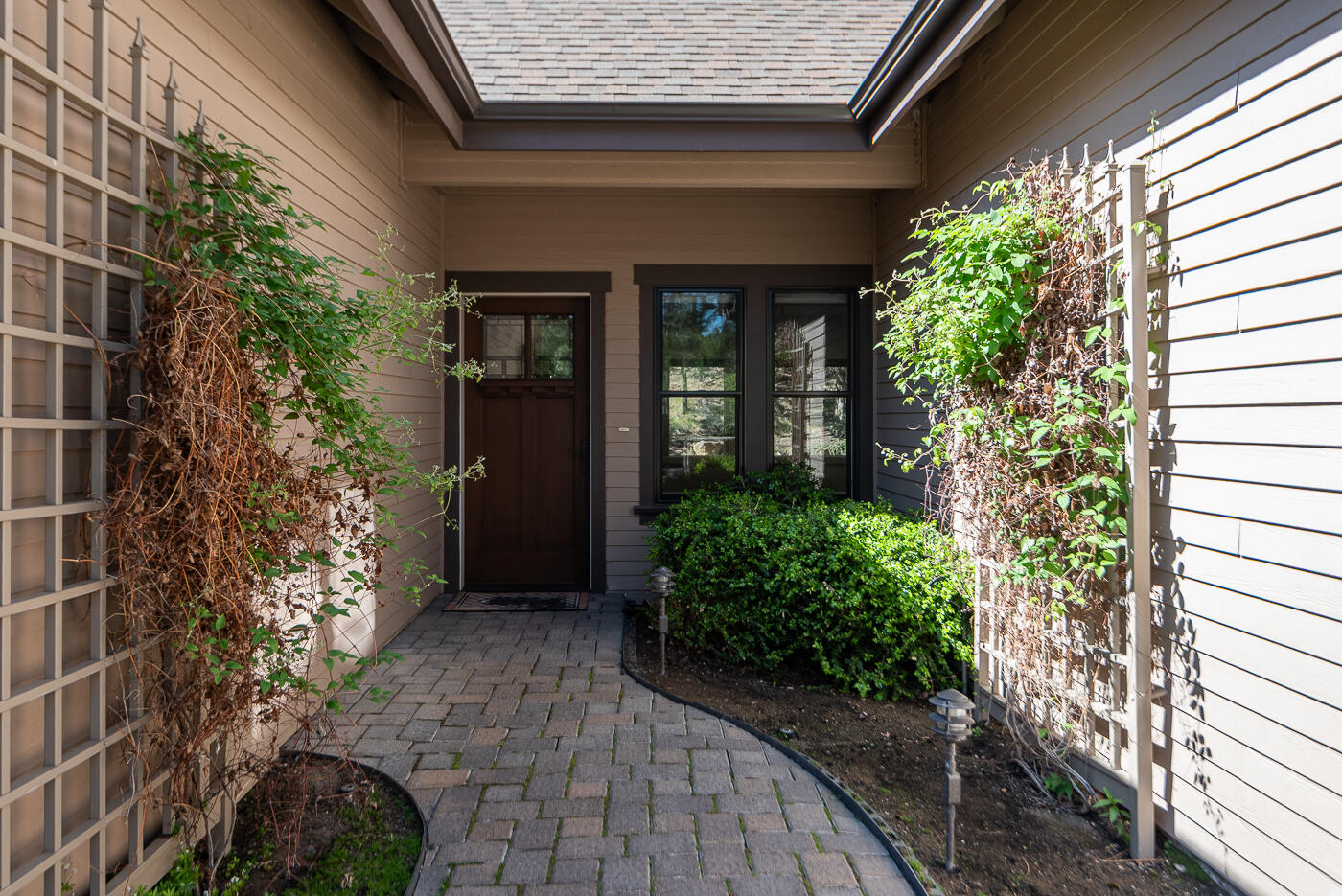 19085 Mt Hood Place