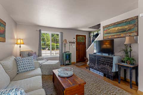 Tiny photo for 533 NW D Street, Grants Pass, OR 97526 (MLS # 220223528)