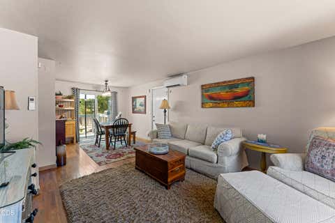 Tiny photo for 533 NW D Street, Grants Pass, OR 97526 (MLS # 220223528)