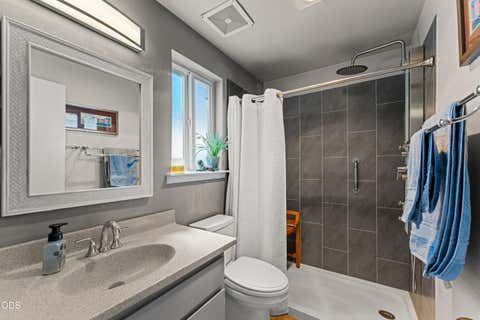 Tiny photo for 533 NW D Street, Grants Pass, OR 97526 (MLS # 220223528)