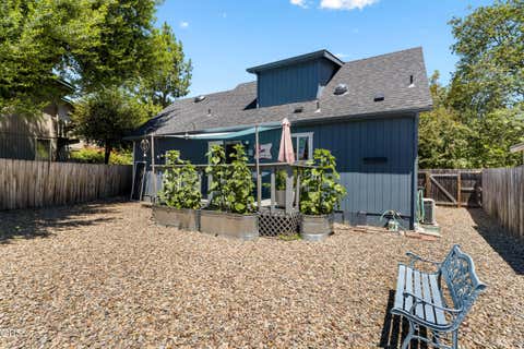Tiny photo for 533 NW D Street, Grants Pass, OR 97526 (MLS # 220223528)