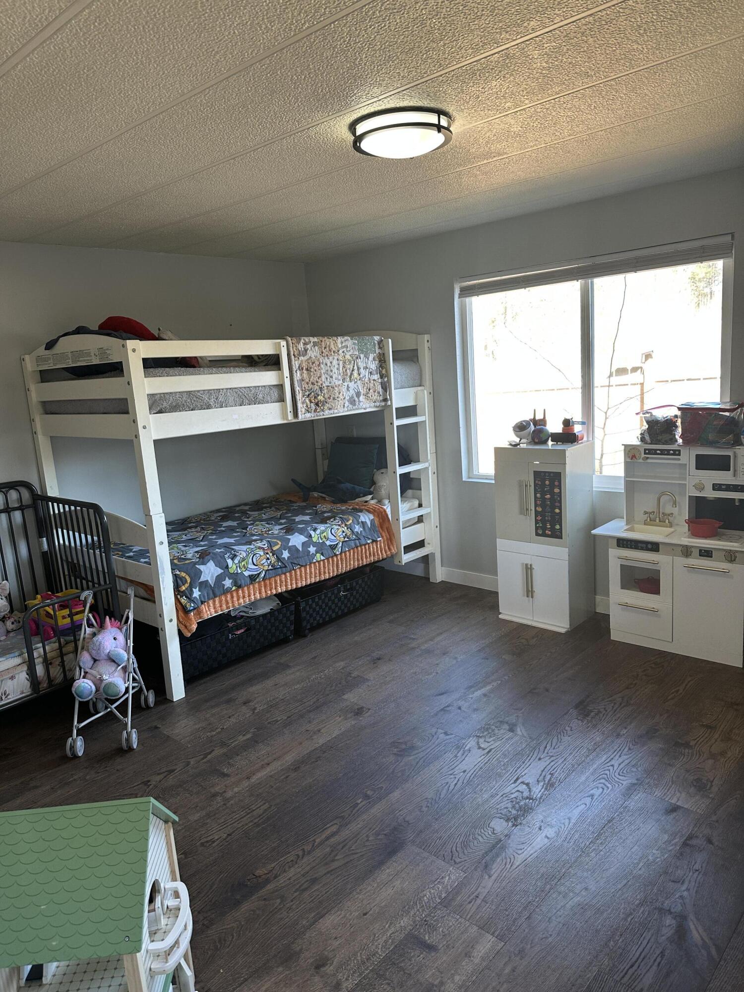 Crescent - Residential