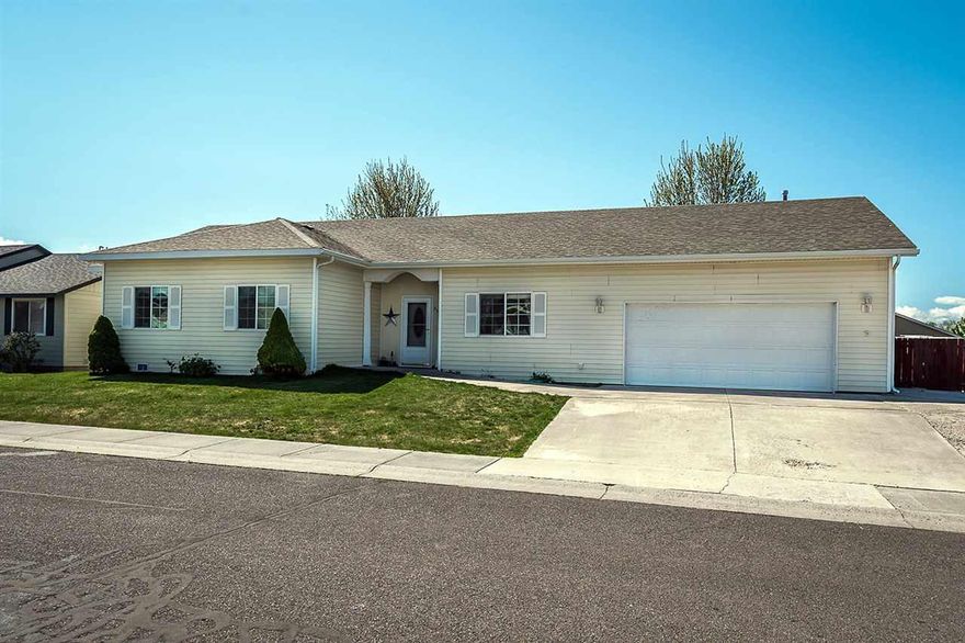 This Home Was Built In 2002 And Has Ten Foot High Ceilings With Over 2100 Square Feet Of Living Space. The Back Yard Has A Covered Wood Deck, Pool And Play Area. This Home Has Vinyl Siding And Room For Rv Storage, The Garage Also Has 10 Foot Ceilings And A Wheelchair Ramp That Enters From The Garage. Due To Pet-stain Damage To Carpets, Owner Will Replace All Carpet And Vinyl Before Closing, With An Acceptable Offer.