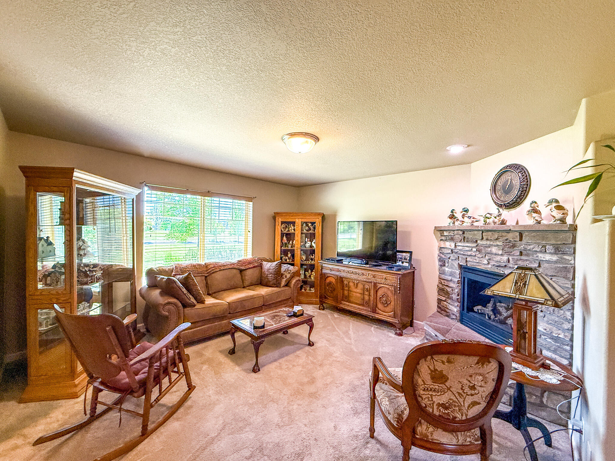 1288 NE Littleton Lane