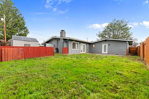 Tiny photo for 856 Murphy Road, Medford, OR 97504 (MLS # 220213140)