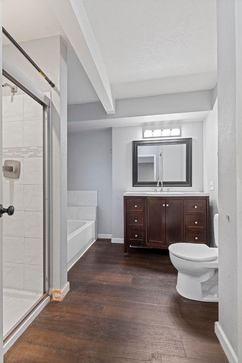 Tiny photo for 856 Murphy Road, Medford, OR 97504 (MLS # 220213140)