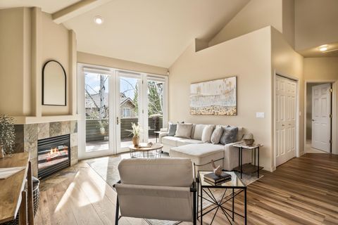 Tiny photo for 61719 Bridge Creek Loop, Bend, OR 97702 (MLS # 220216991)