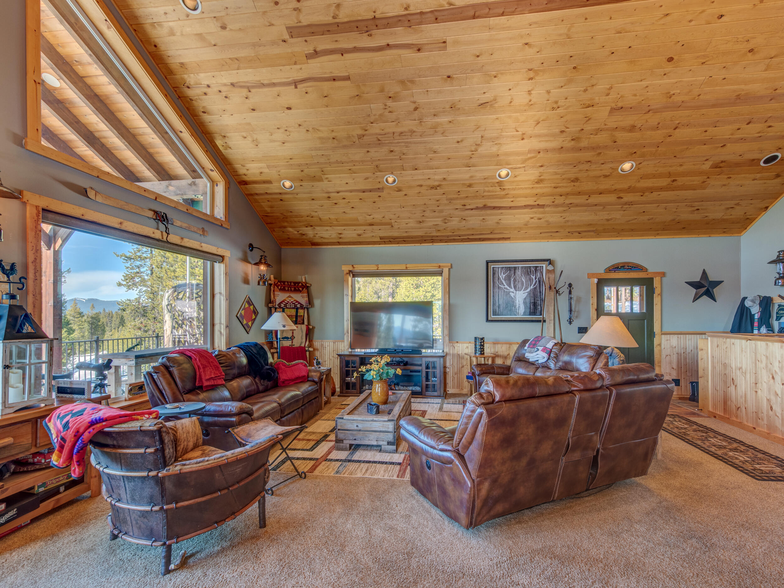 Diamond Peaks - Residential