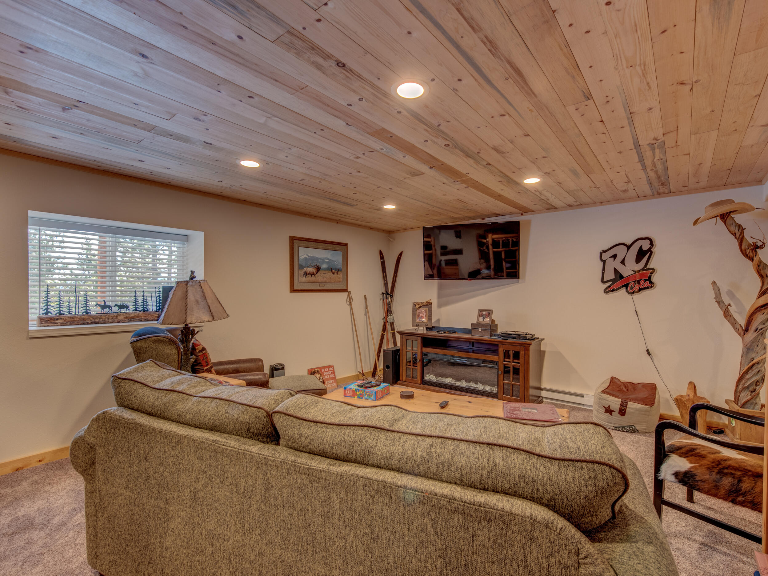 Diamond Peaks - Residential