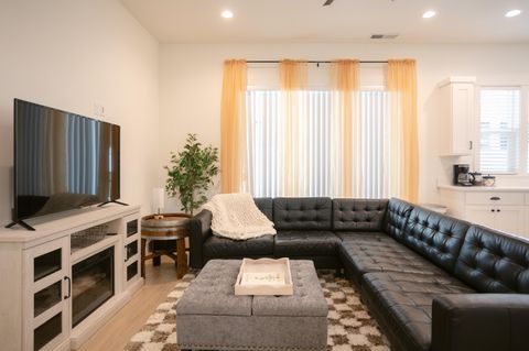 Tiny photo for 202 Bogey Lane, Eagle Point, OR 97524 (MLS # 220219460)