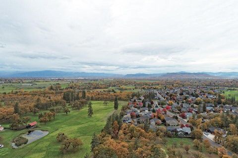 Tiny photo for 202 Bogey Lane, Eagle Point, OR 97524 (MLS # 220219460)