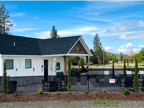 Tiny photo for 202 Bogey Lane, Eagle Point, OR 97524 (MLS # 220219460)