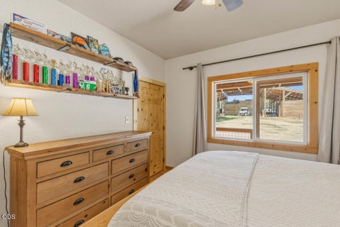 Tiny photo for 23125 Sprague River Road, Sprague River, OR 97639 (MLS # 220224306)