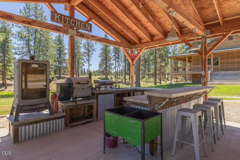 Tiny photo for 23125 Sprague River Road, Sprague River, OR 97639 (MLS # 220224306)