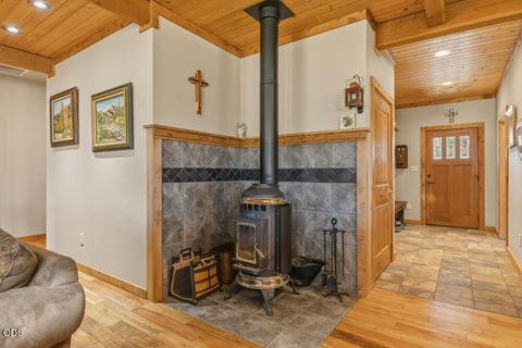 Tiny photo for 23125 Sprague River Road, Sprague River, OR 97639 (MLS # 220224306)