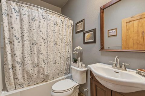 Tiny photo for 23125 Sprague River Road, Sprague River, OR 97639 (MLS # 220224306)