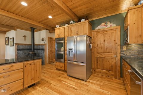 Tiny photo for 23125 Sprague River Road, Sprague River, OR 97639 (MLS # 220224306)