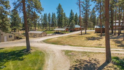 Tiny photo for 23125 Sprague River Road, Sprague River, OR 97639 (MLS # 220224306)