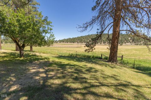 Tiny photo for 23125 Sprague River Road, Sprague River, OR 97639 (MLS # 220224306)