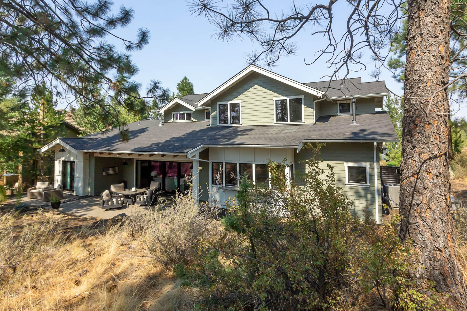 Three Pines - Residential