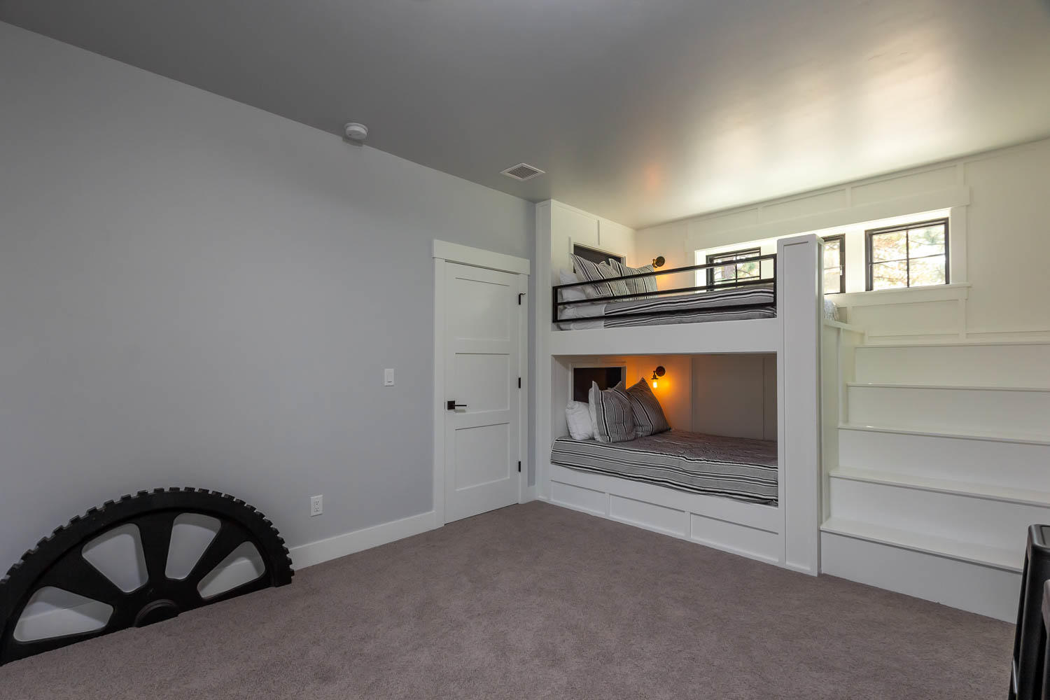 Three Pines - Residential