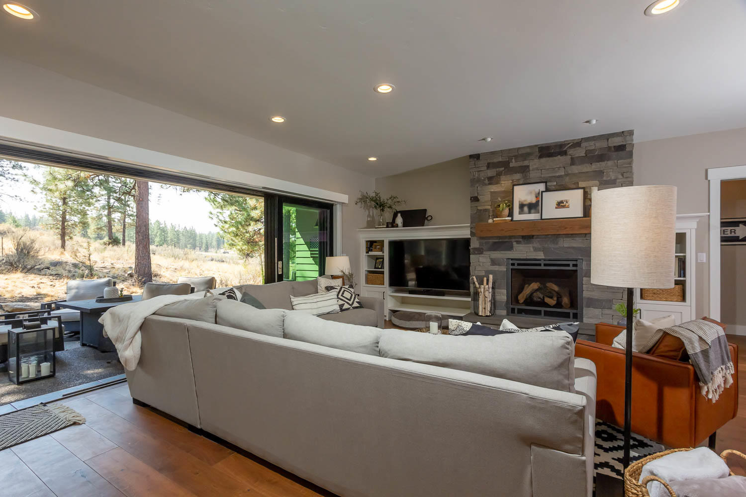 Three Pines - Residential