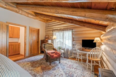 Tiny photo for 16765 Pine Place, La Pine, OR 97739 (MLS # 220221916)