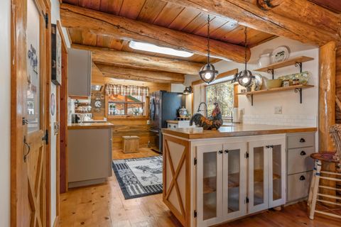 Tiny photo for 16765 Pine Place, La Pine, OR 97739 (MLS # 220221916)