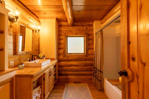 Tiny photo for 16765 Pine Place, La Pine, OR 97739 (MLS # 220221916)