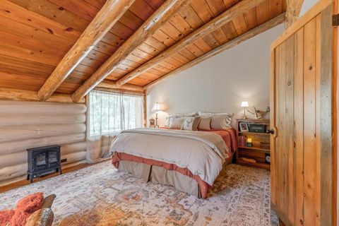 Tiny photo for 16765 Pine Place, La Pine, OR 97739 (MLS # 220221916)