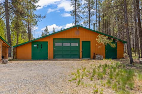 Tiny photo for 16765 Pine Place, La Pine, OR 97739 (MLS # 220221916)