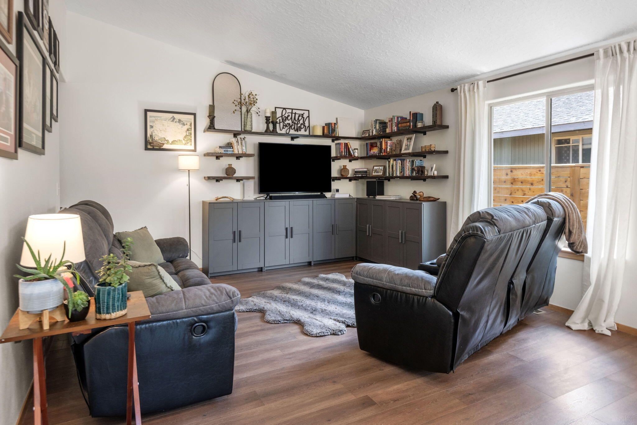 Huntington Meadows - Residential