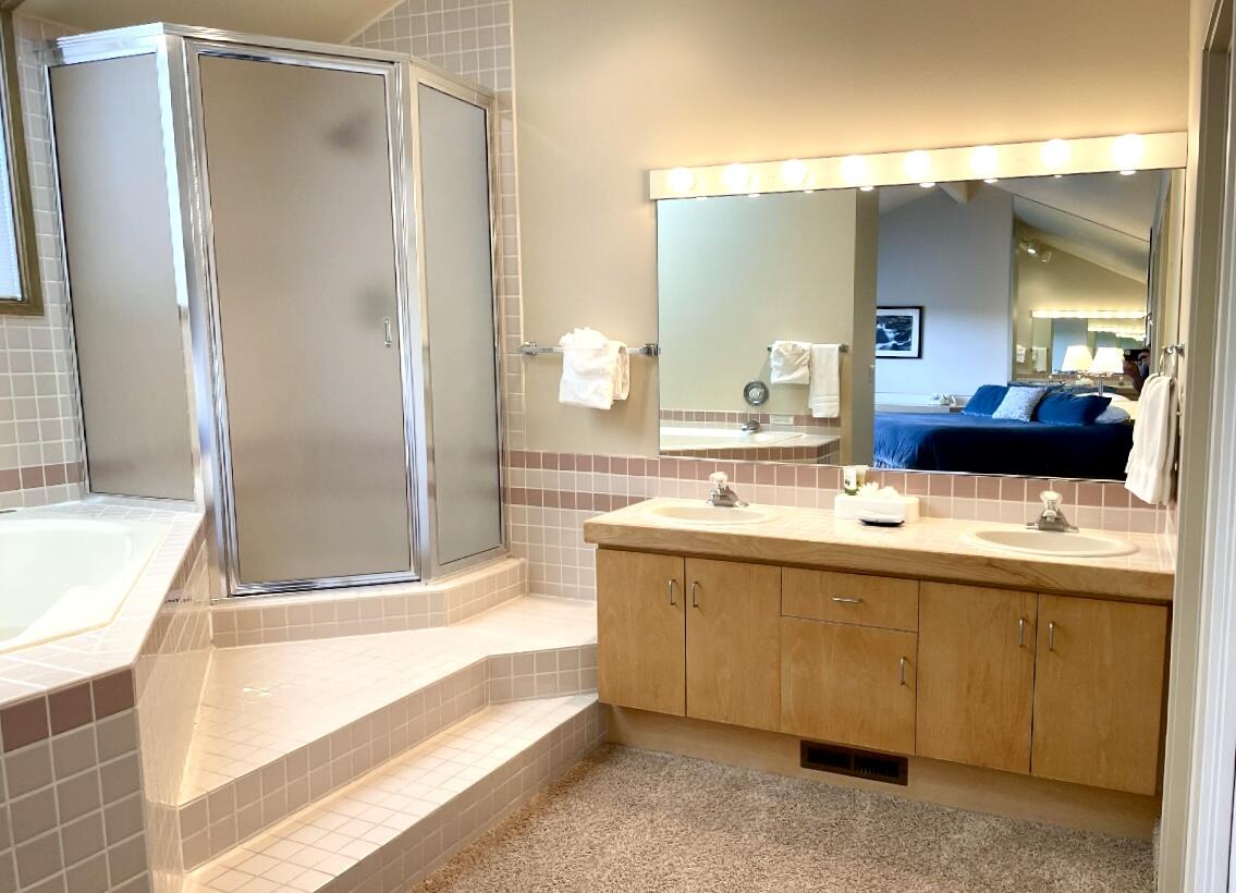 Eagle Crest - Residential