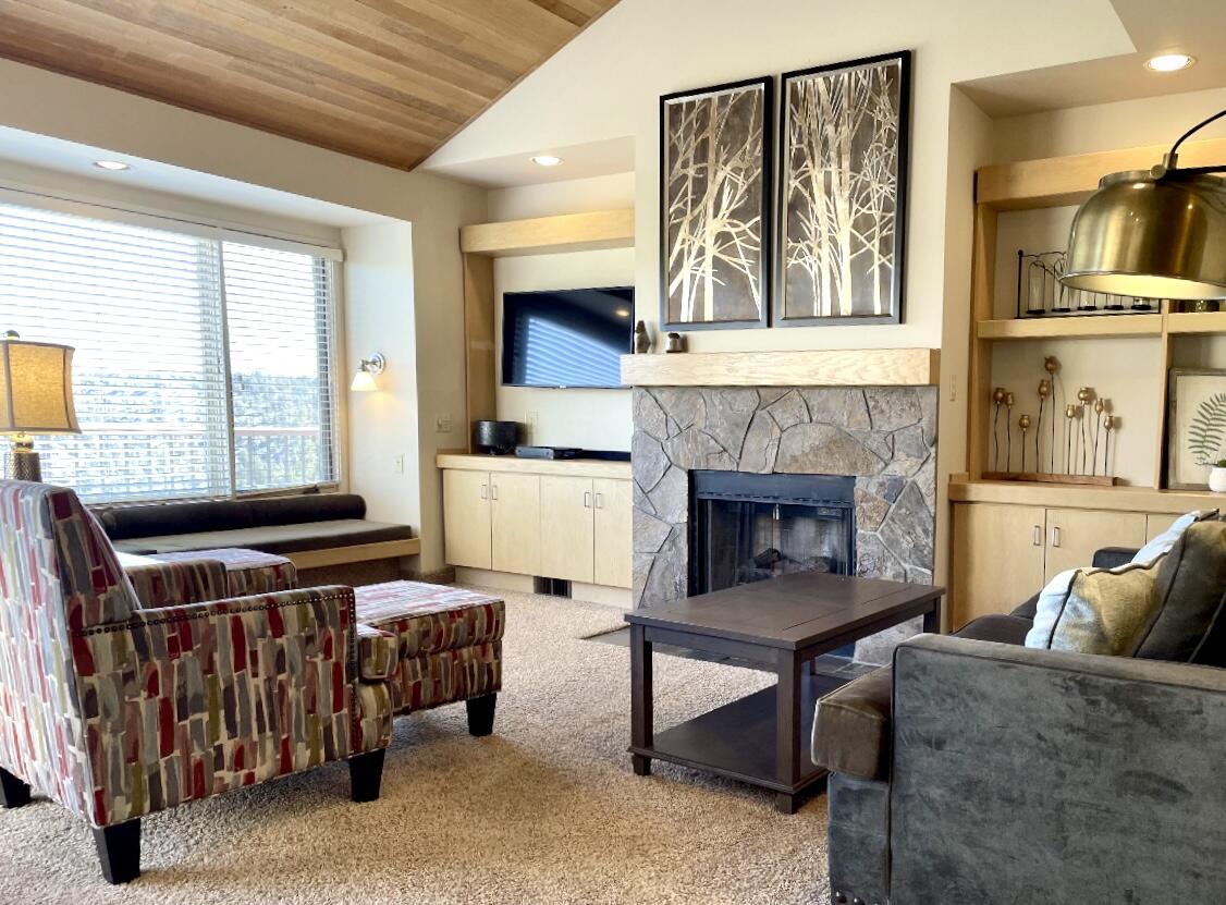 Eagle Crest - Residential