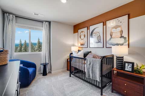 Tiny photo for 752 NW Varnish Place, Redmond, OR 97756 (MLS # 220227220)