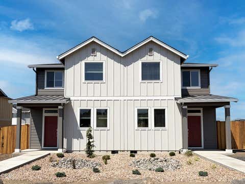 Photo of 752 NW Varnish Place, Redmond, OR 97756 (MLS # 220227220)