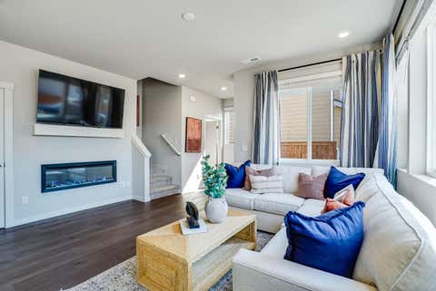 Tiny photo for 752 NW Varnish Place, Redmond, OR 97756 (MLS # 220227220)