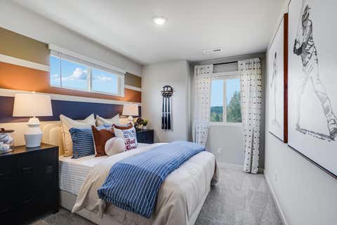 Tiny photo for 752 NW Varnish Place, Redmond, OR 97756 (MLS # 220227220)