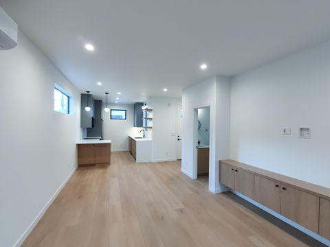 Tiny photo for 639 NE Marshall Avenue, Bend, OR 97701 (MLS # 220212903)