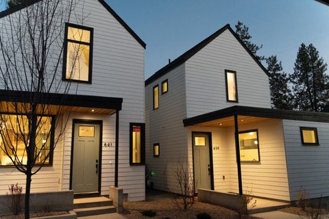 Tiny photo for 639 NE Marshall Avenue, Bend, OR 97701 (MLS # 220212903)