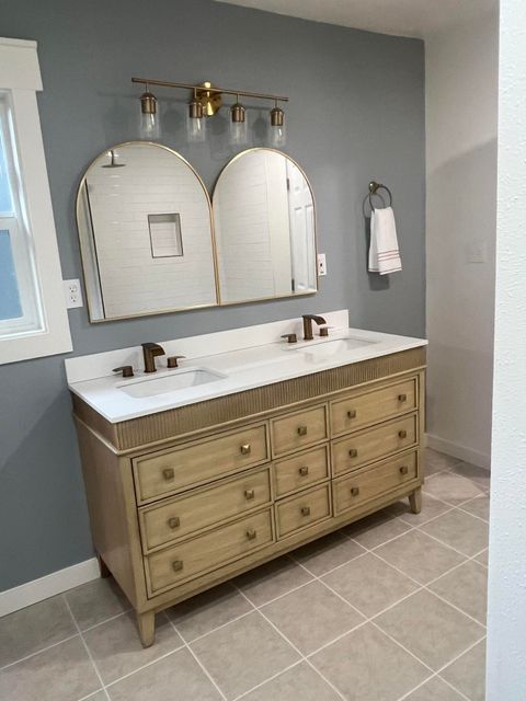 Tiny photo for 191 Dutcher Creek Road, Grants Pass, OR 97527 (MLS # 220213832)