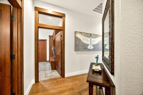 Tiny photo for 4182 N Roxy Drive, Medford, OR 97504 (MLS # 220215071)